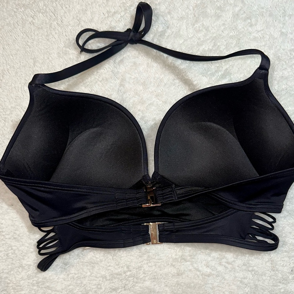 Victoriaβs Secret size 34D push-up, black swimsuit top. Perfect conditionπ€ - Picture 4 of 10